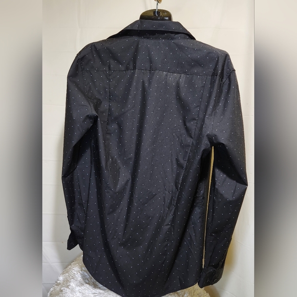 H&M Black and white long sleeve Button Up - Picture 8 of 9